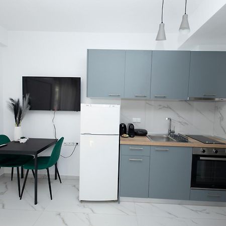 E&S Balaska Apartments Кавала Экстерьер фото