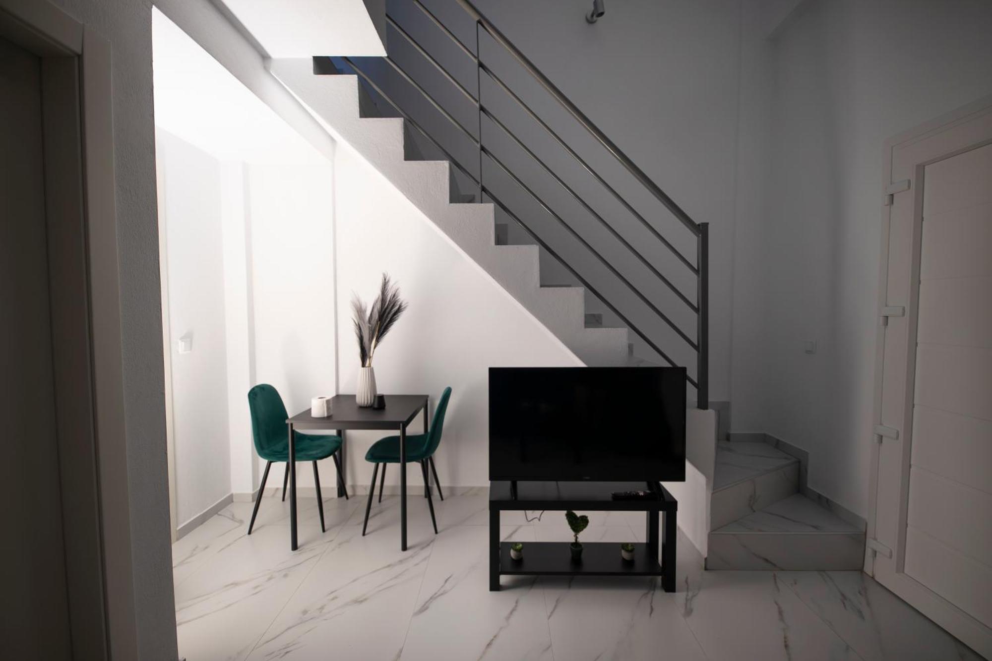 E&S Balaska Apartments Кавала Экстерьер фото